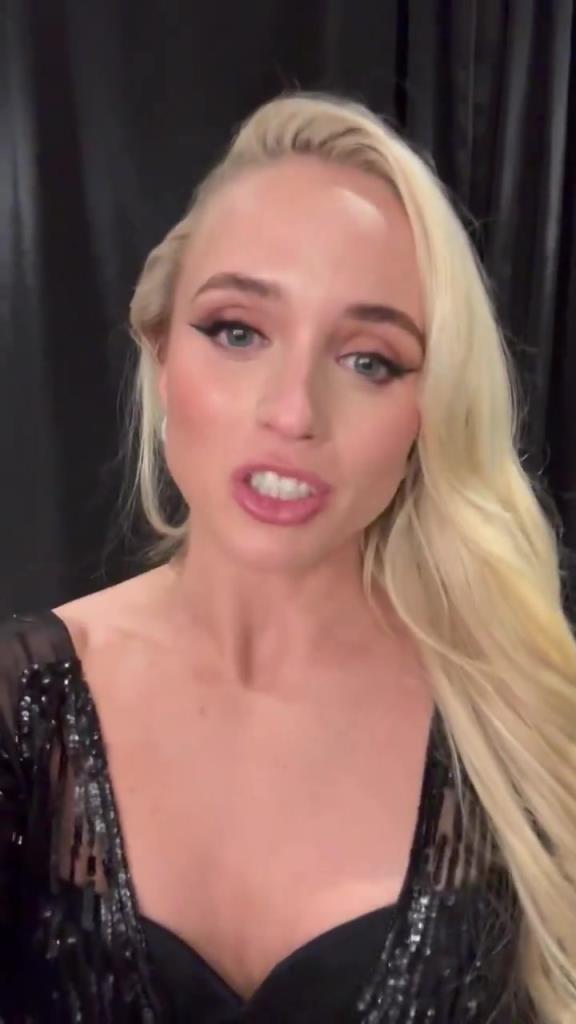 這么甜美的長相，要是不跟你說，你都不知道她也是籃球遠(yuǎn)動員