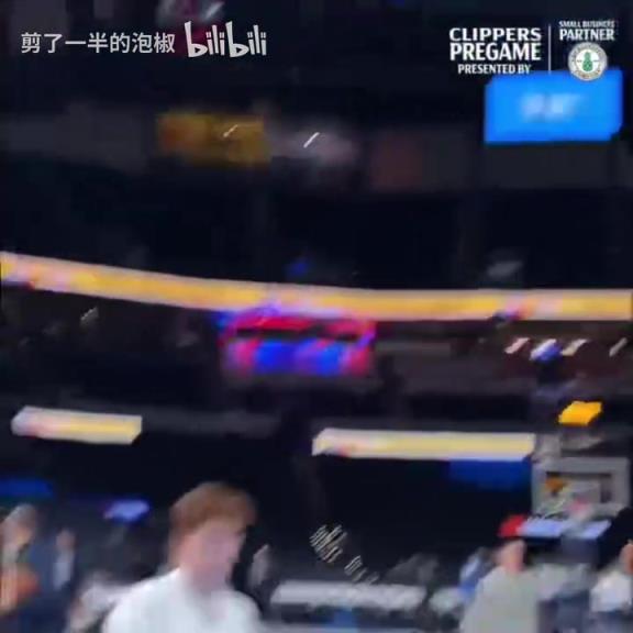 寶藏球員！你覺得小瓊斯能延續(xù)去年季后賽的亮眼表現(xiàn)嗎？